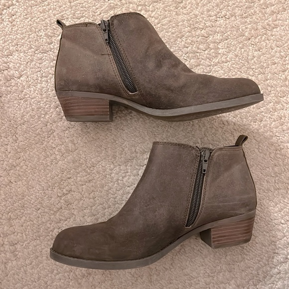 Women’s Boots - Picture 5 of 5